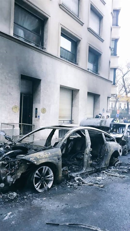 Exklusiv: Bilder und Videos aus dem brennenden Paris