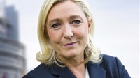 Marine Le Pen wirft