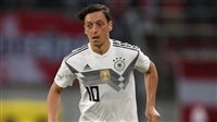 Özil verdient mehr