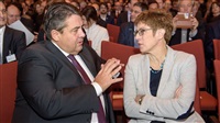 Sigmar Gabriel verteidigt