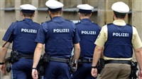 Sechs Polizisten