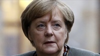 Merkel  kündigt Kurswechsel