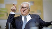 Steinmeier greift