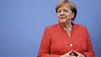 Merkel steht an der