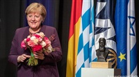 Merkel erhält den