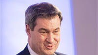 Söder will Impfungen