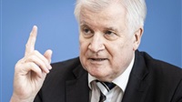 Seehofer will Abschiebungen