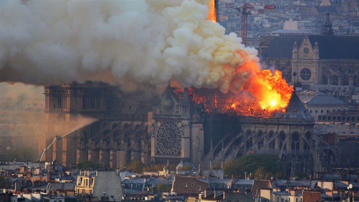 Notre-Dame ist gerettet