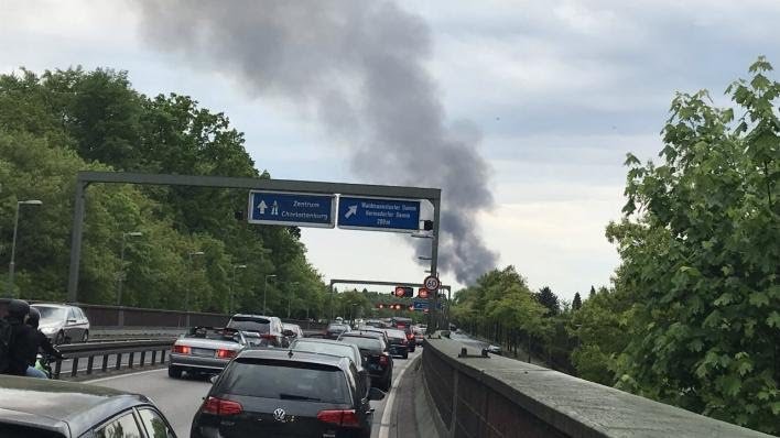 Mit Bildern... Großbrand